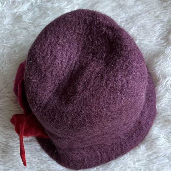 Women’s cute Wool with 3 contrasting florettes winter casual hat, accessories - Picture 6 of 10